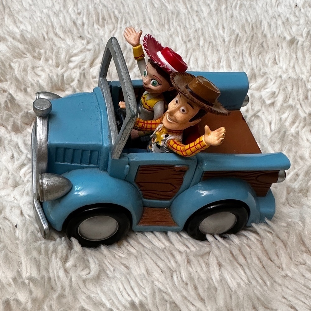 Disney Toy Story Woody And Jessie Toy Blue Car Store Exclusive Pixar Collectable